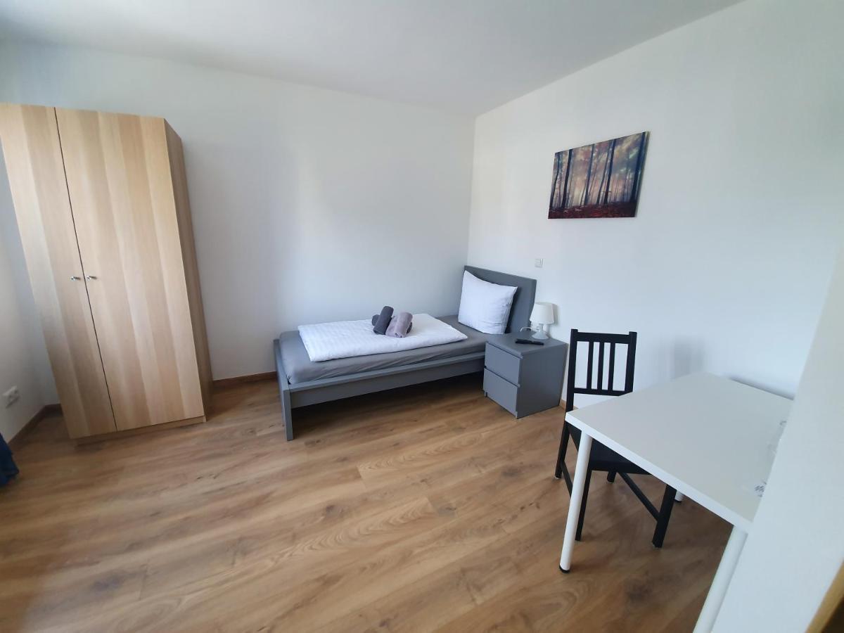 Gaestehaus Am Heuss-Platz Erlangen Eksteriør billede